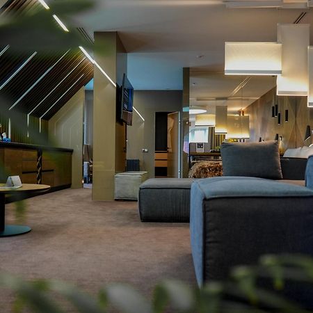 Yaremche Club Hotel Bagian luar foto