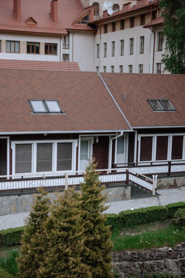 Yaremche Club Hotel Bagian luar foto