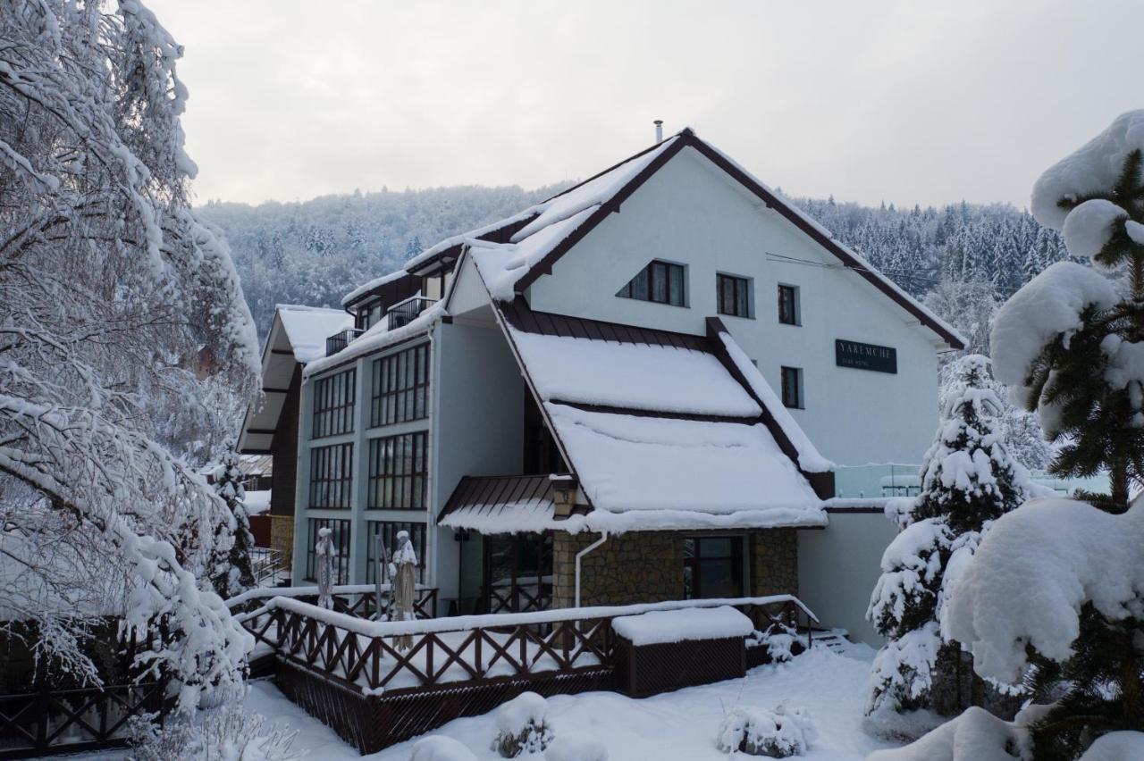 Yaremche Club Hotel Bagian luar foto