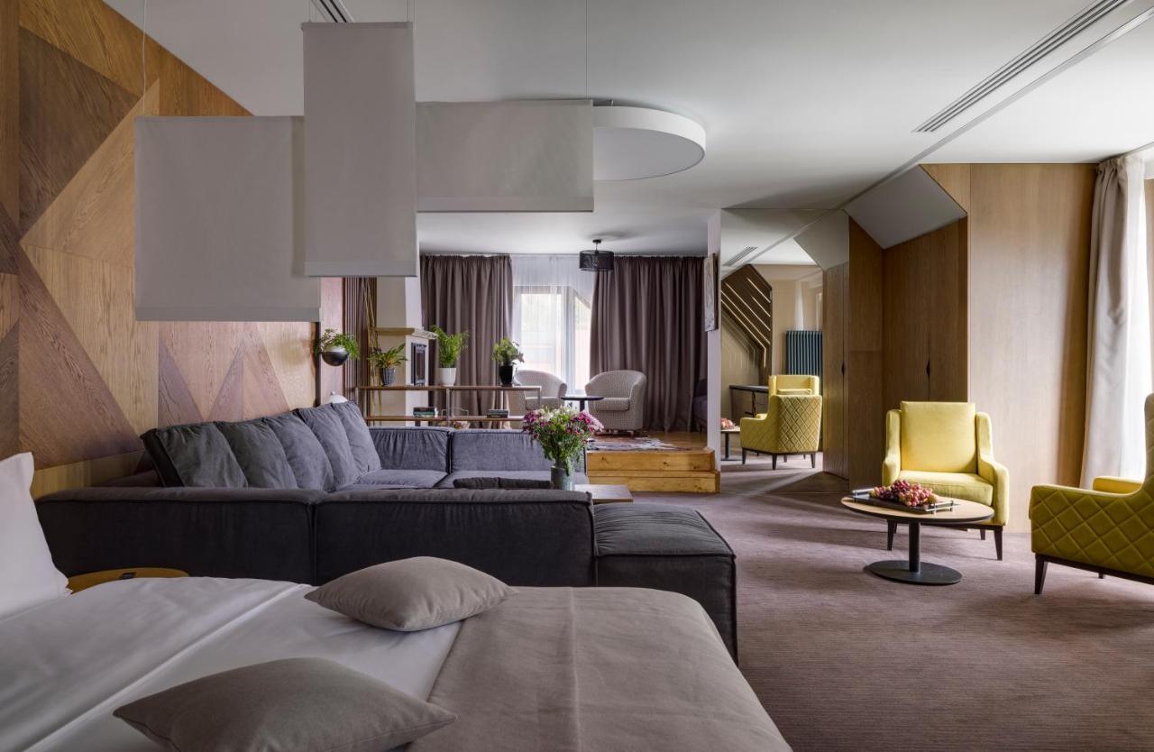 Yaremche Club Hotel Bagian luar foto