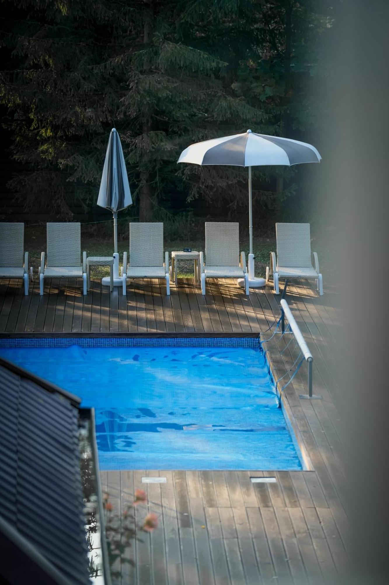 Yaremche Club Hotel Bagian luar foto
