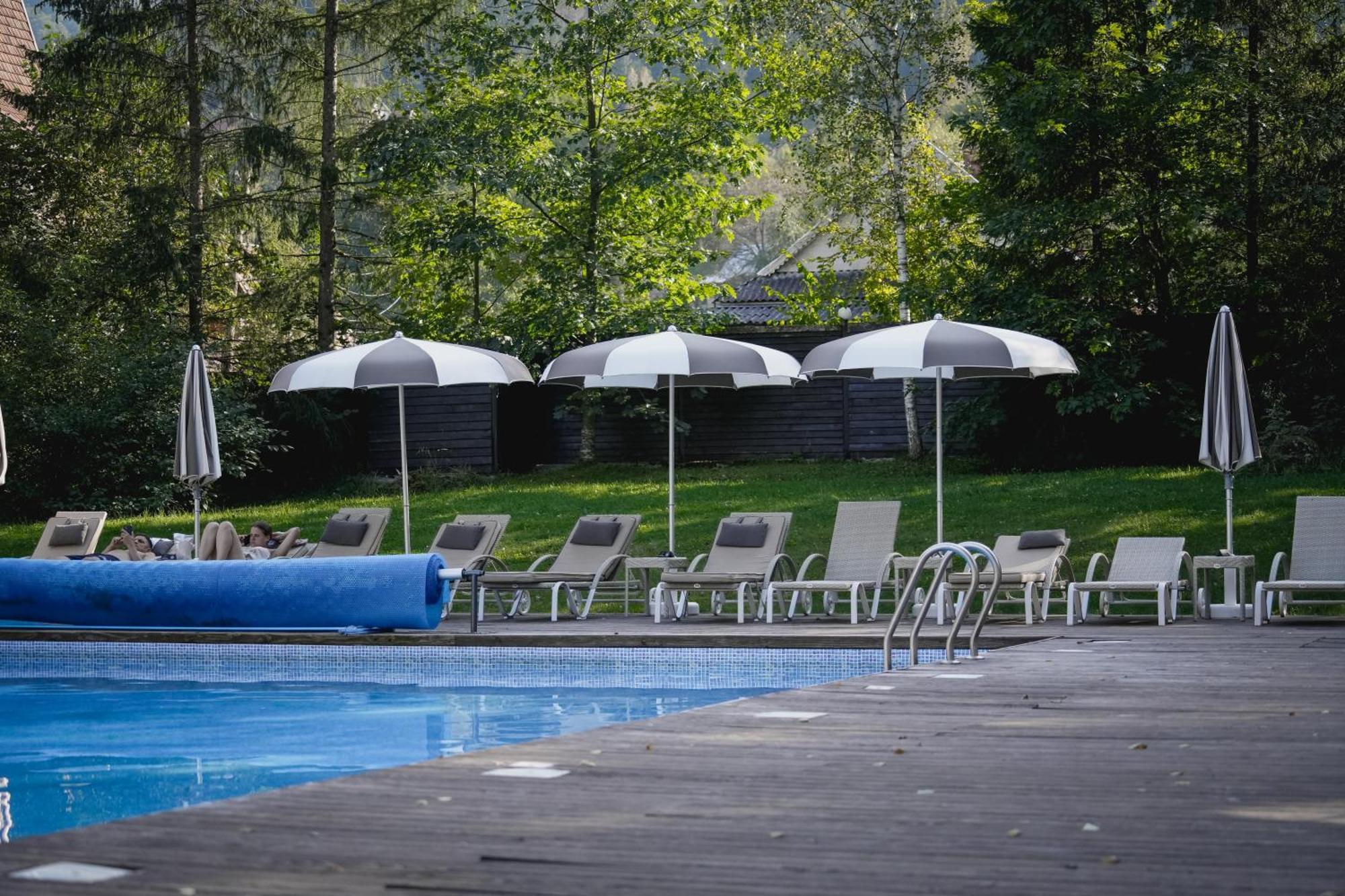 Yaremche Club Hotel Bagian luar foto
