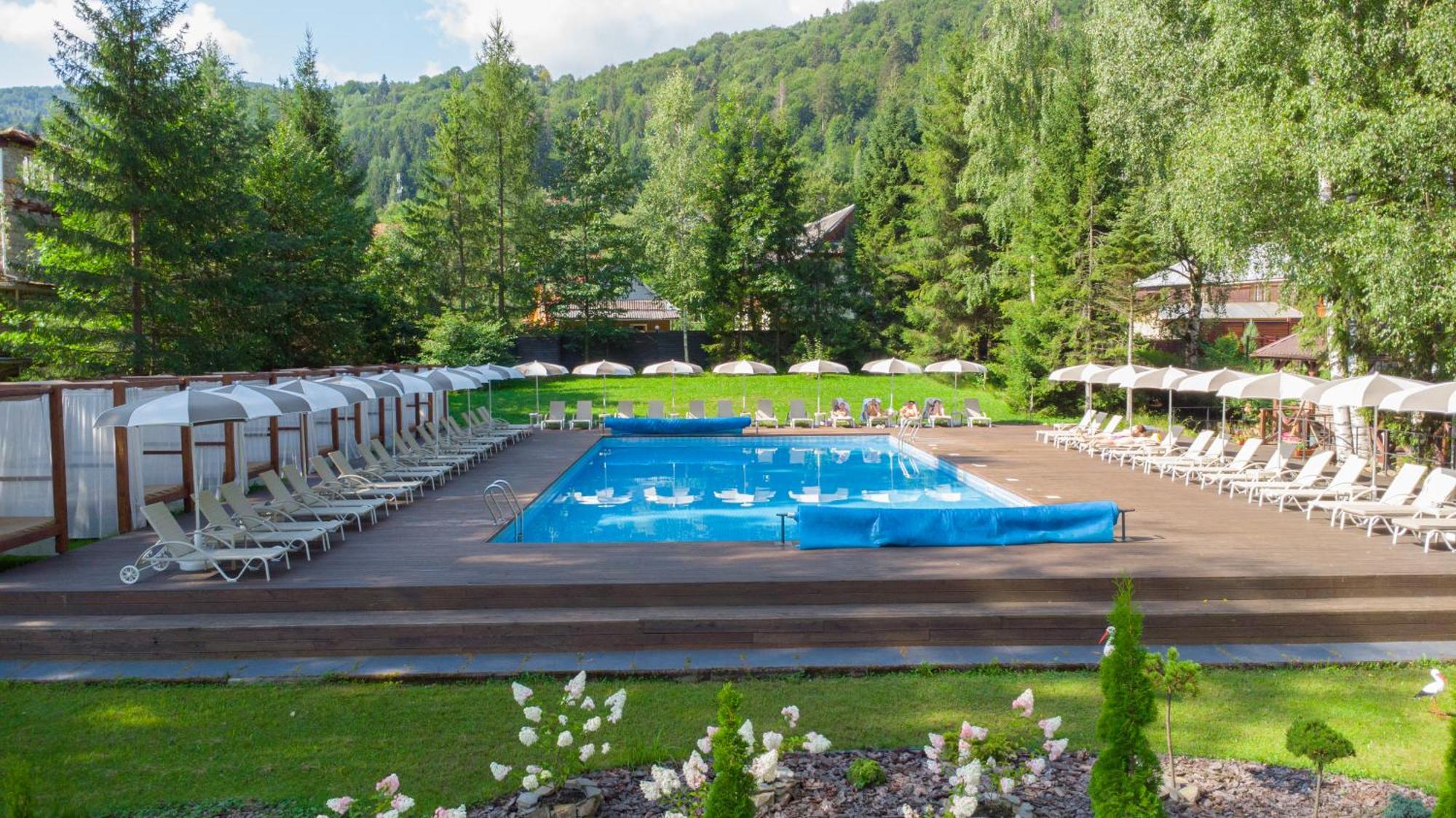 Yaremche Club Hotel Bagian luar foto